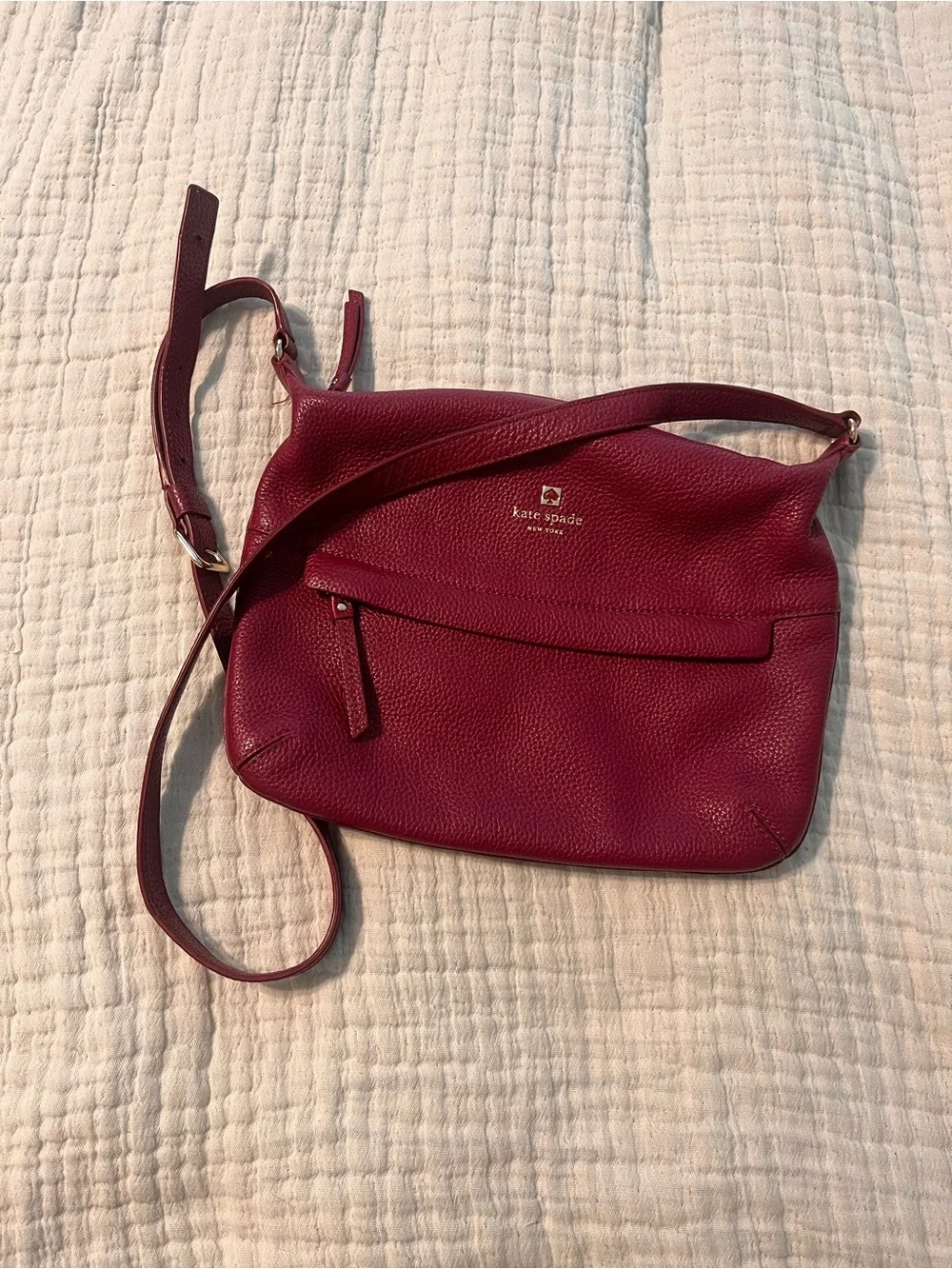 kate spade raspberry pink pebbled leather crossbody bag